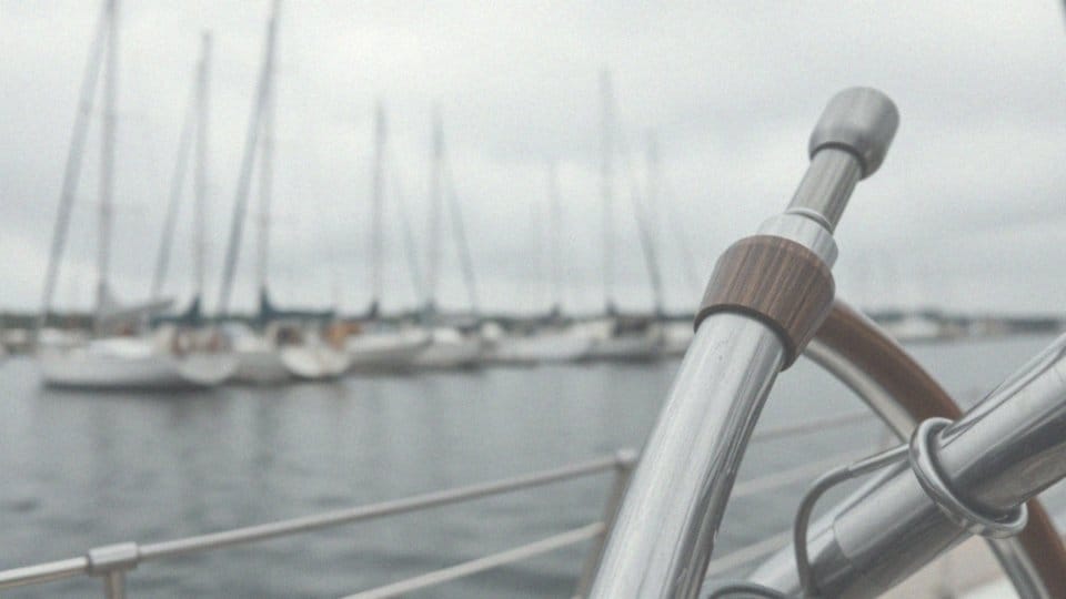 Jak dobrać odpowiednie koło sterowe do łodzi?